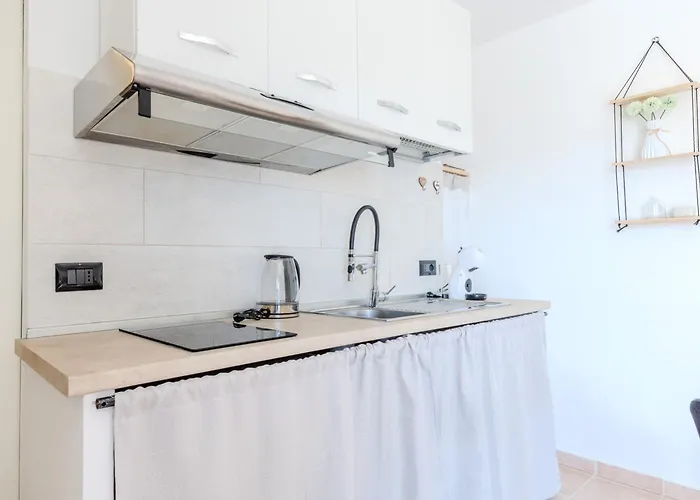 Splendido Monolocale Con Giardino * Olbia